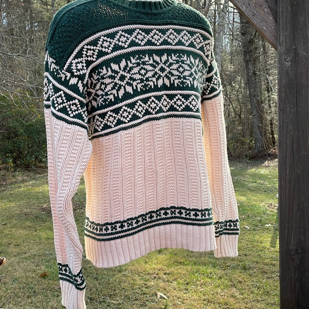 Gap Cotten Snowflake Pattern Sweater - image 1